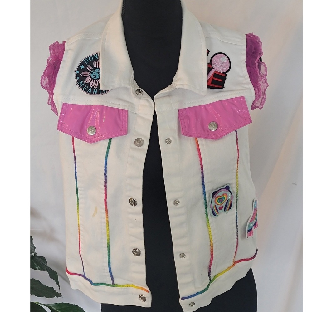 JoJo Siwa JoJo's Closet Girls White Denim Vest Rainbow Patches Ruffle XL 14/16